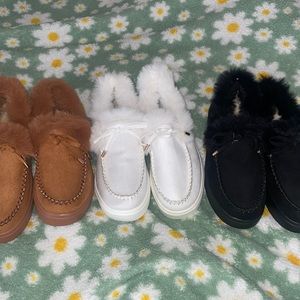 3 pairs moccasins black, tan/brown, white- price is for one pair :)